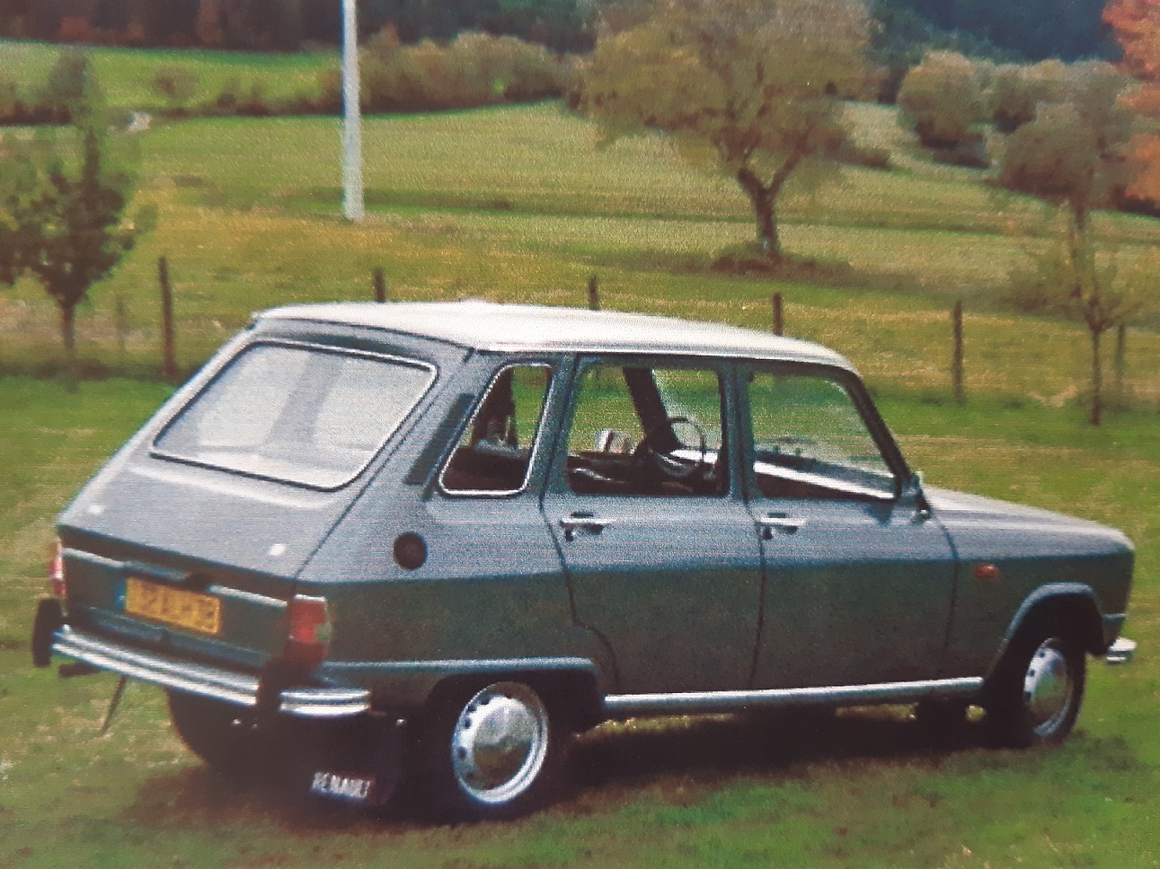 Photo  : Renault 6 TL