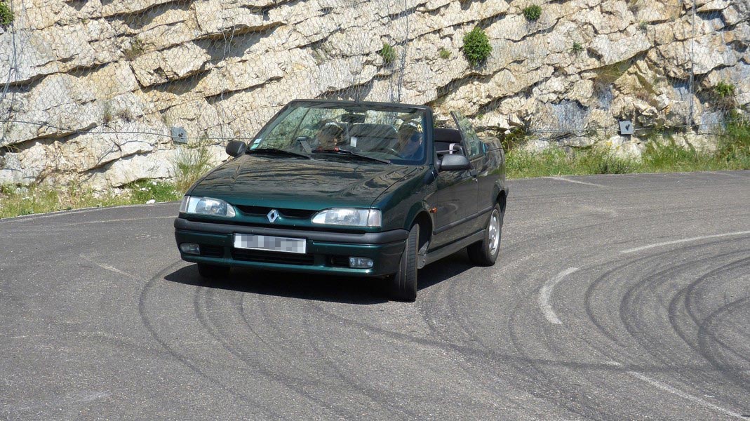 Photo  : Renault 19 cabriolet